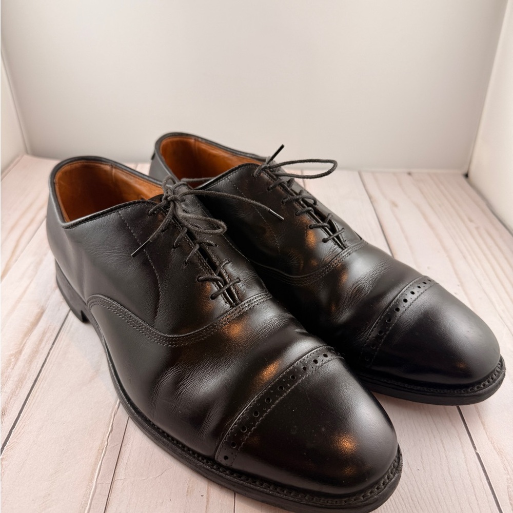 Allen Edmonds - Byron Classic Black Cap Toe Oxfords